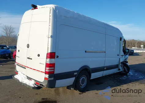 2018 Mercedes-Benz Sprinter 2500 High Roof V6 z USA, uszkodzony, nr VIN WD3PE8CD0JP600193